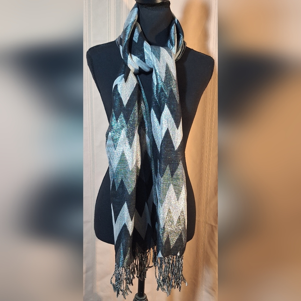 CLAIRE'S Monochrome Chevron Scarf